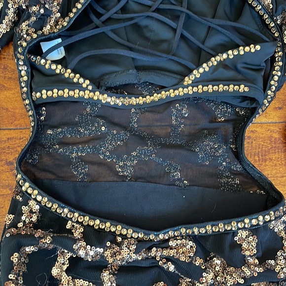 Custom Details  Dancewear competition leotard. Fits size CM-AXS - Picture 5 of 13